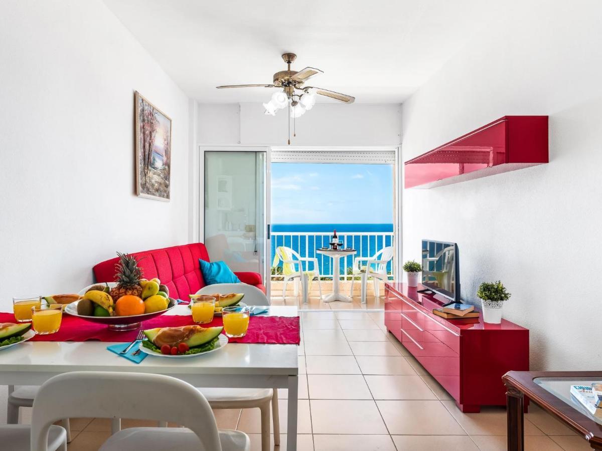Апартаменты 1 1 Beautiful Seafront With Balcony And Wifi Лос Кристианос Экстерьер фото